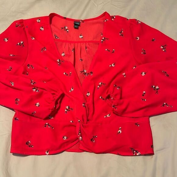 Wild Fable szXXL long sleeve red flowered twisted hem peplum side zip blouse EUC - Picture 2 of 10